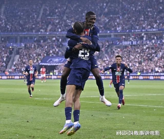 里程碑夜阿森纳远射贴柱,法国杯转会期刷纪录,震撼外界,控场能力受关注 里程碑夜阿森纳远射贴柱,法国杯转会期刷纪录,震撼外界,控场能力受关注