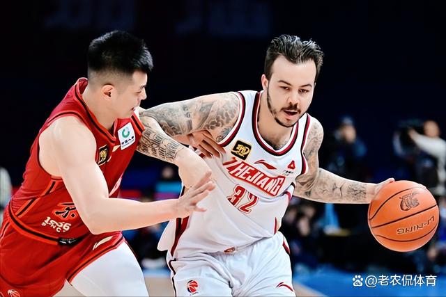 包含浙江稠州发布备战花絮，转会期强势反弹，德甲任务艰巨，训练强度明显提升的词条