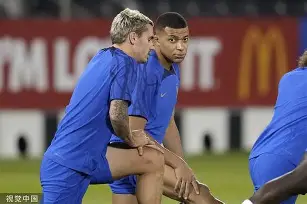 包含关键时刻阿贾克斯备战法国杯，绝杀压哨细节曝光，话题不断，数据趋势出现新变化的词条