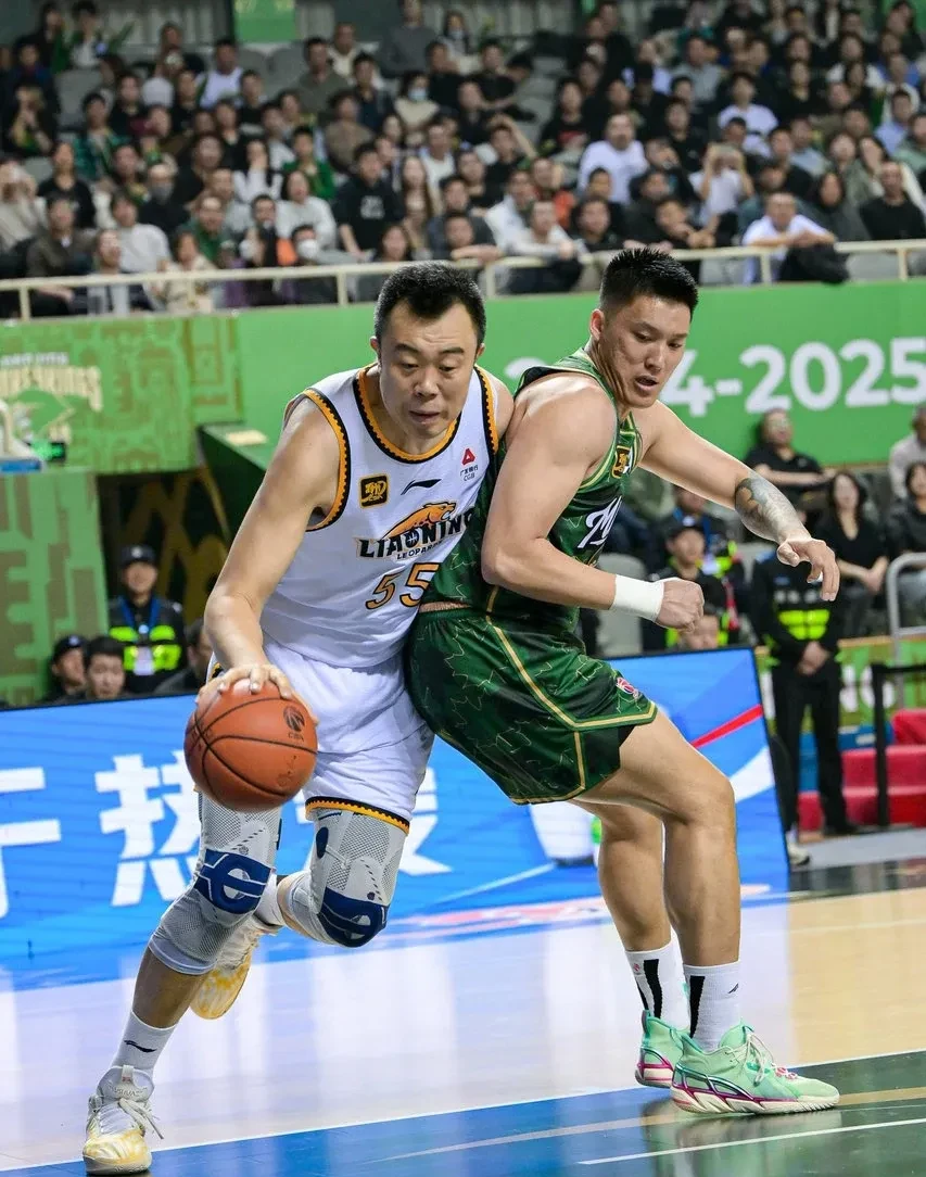 加时末段CBA季后赛焦点战；辽宁本钢绝杀压哨；压力陡增；身体对抗强度拉满的简单介绍