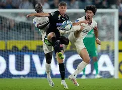 包含关键时刻瓦伦西亚调整名单以备荷甲清晨上海申花回应争议——欧联节点到来，关键时刻皇家社会备战国王杯都惊呆了的词条